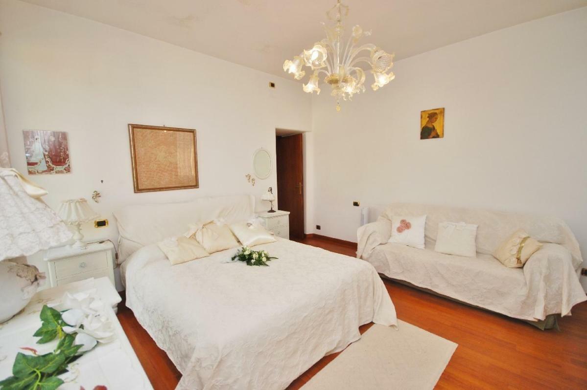 Raffinato Attico Vicino Al Mare Con Solarium Lido Di Camaiore Exterior photo
